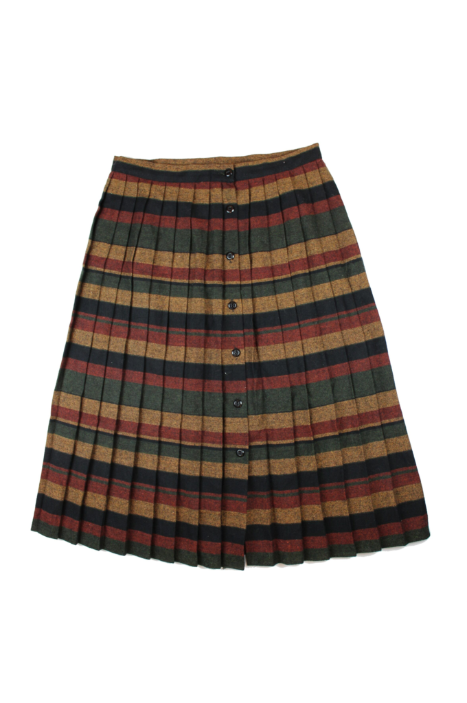 Button-down-winter-skirt-scaled